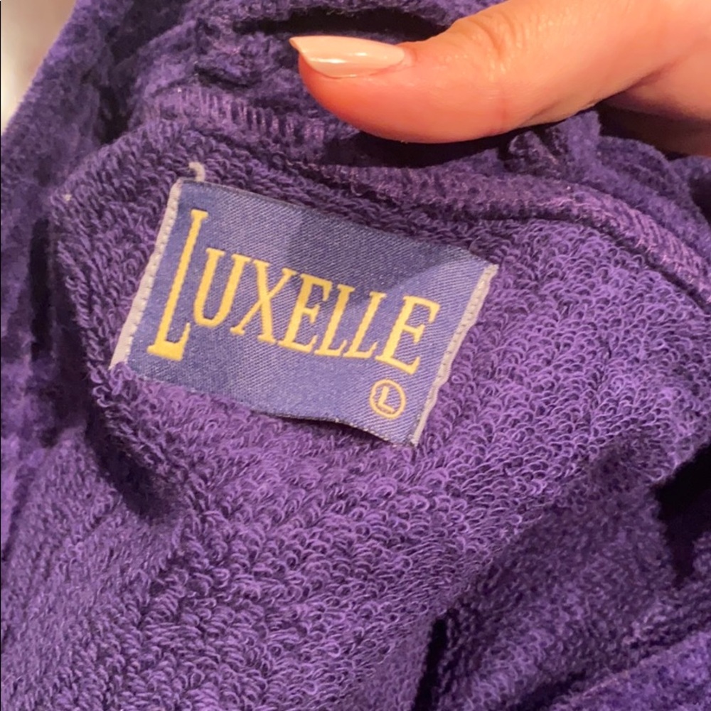 Balmain Luxury Robe - Picture 2 of 5